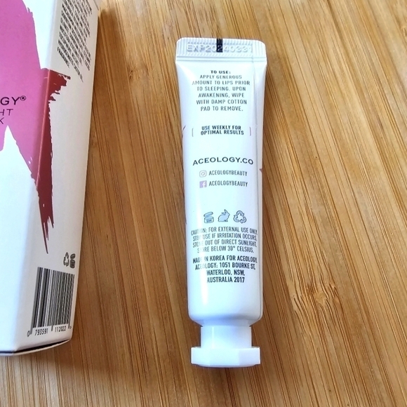 Aceology Overnight Lip Mask, Exfoliating Hydrating & Smoothing, Full-size 15ml - Picture 2 of 8